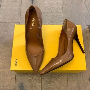 FENDI Authentic patent leather pumps